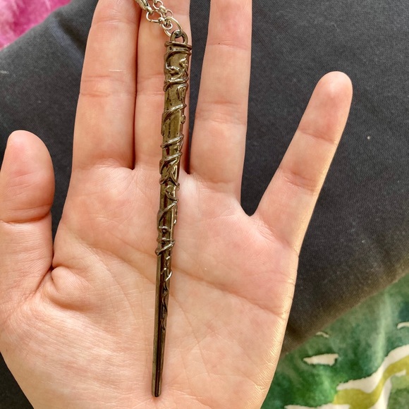4/$30 Harry Potter Necklace - Picture 2 of 5